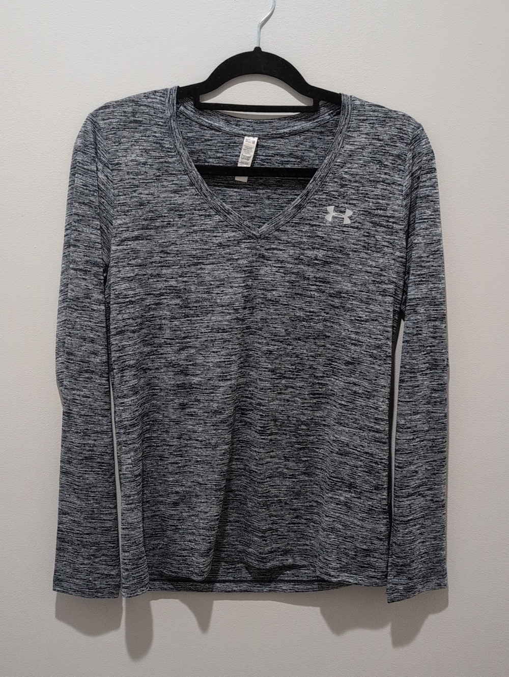 Under Armour Women’s Gray Blue Heat Gear Long Sleeve Shirt